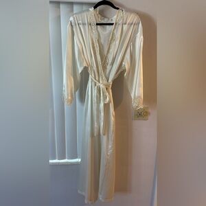 VS Ivory long Robe w/ Pearl & Sequin neck line & sleeve detail sewn in sash M/L